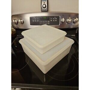 Set Of 2 Sheer Square Seal & Snack Stor Tupperware Containers #514 & #166 READ